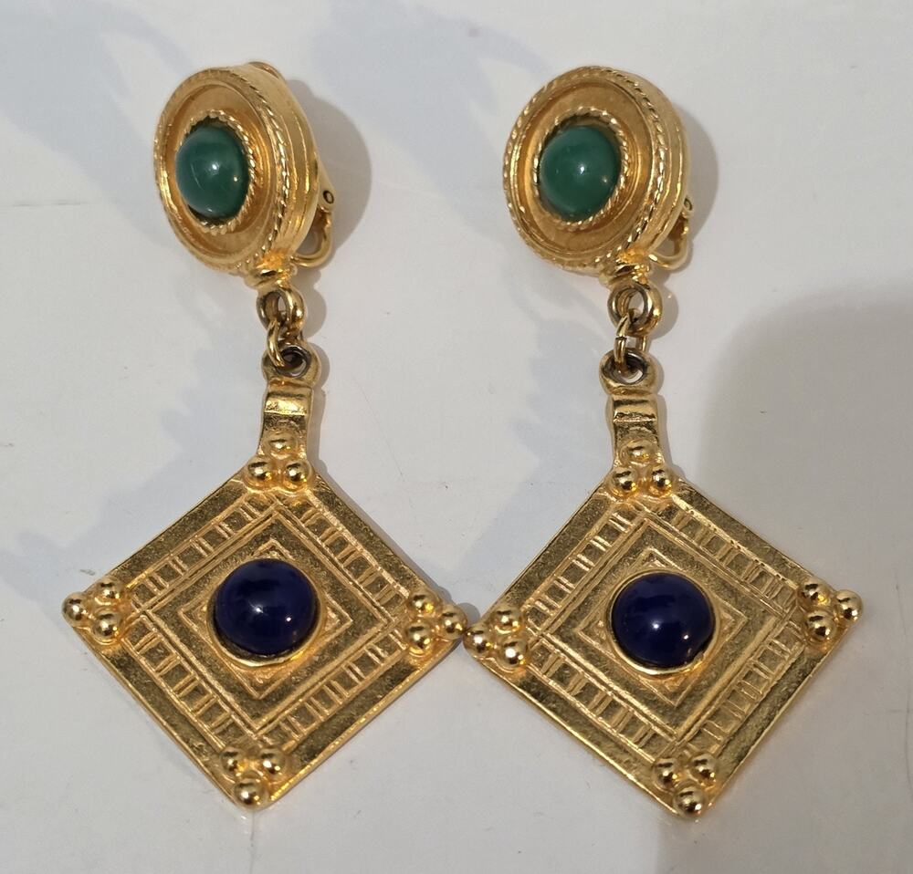 Vintage Ben Amun Earrings Gold Tone Black & Green Dangle Clip 2 1/4"